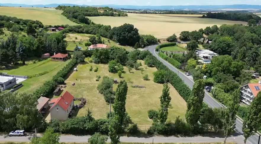 Prodej rodinného domu 100 m², pozemek 6478 m²
